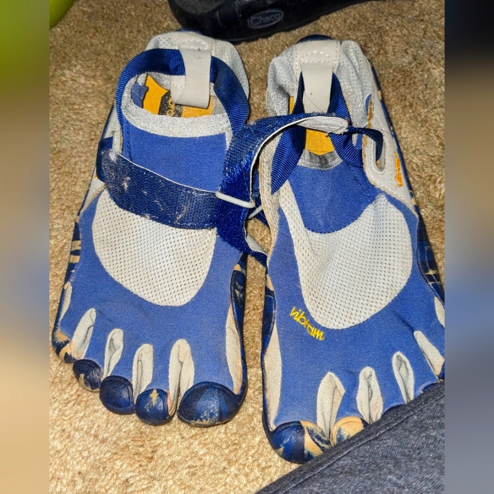 Vibram five fingers blue and gray 40